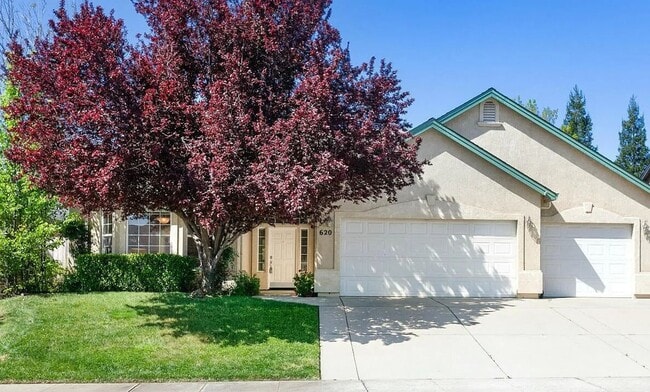 property at 620 San Gabriel St