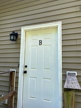 501 Old Camp Church Rd, Unit B in Carrollton, GA - Foto de edificio - Building Photo