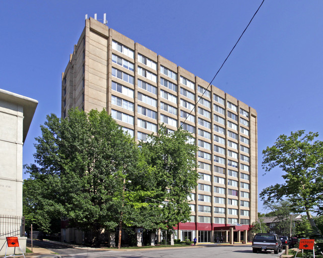 Parkview Place in University City, MO - Foto de edificio - Building Photo