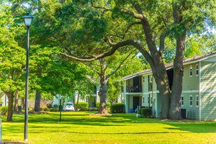 The Anchorage in Mount Pleasant, SC - Building Photo