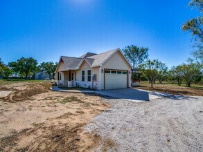 2860 County Rd 312 in Cleburne, TX - Building Photo - Building Photo