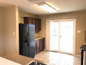 103 Paddington Way in Hutto, TX - Building Photo - Building Photo
