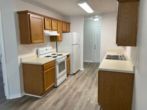 5476 Quail Creek Cir in Biloxi, MS - Building Photo - Building Photo