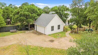 510 Camino De Rancho in Wimberley, TX - Building Photo - Building Photo