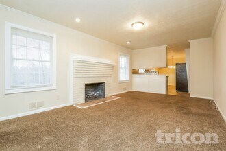 3842 Wesley Dr in Lithia Springs, GA - Foto de edificio - Building Photo