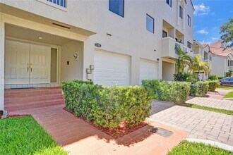 21382 Marina Cove Cir in Aventura, FL - Building Photo - Building Photo