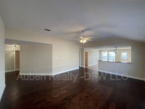 4236 Gladney Ln in Fort Worth, TX - Building Photo - Building Photo
