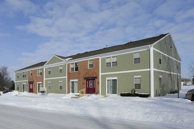 Lexington Woods Apartments in Cedar Springs, MI - Building Photo - Building Photo