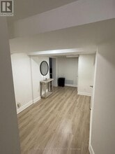 29 Pakenham Dr in Toronto, ON - Building Photo - Building Photo