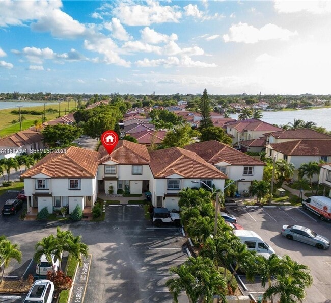 12304 NW 10th Ln in Miami, FL - Building Photo - Building Photo