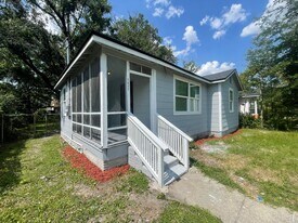 1511 W 10th St in Jacksonville, FL - Building Photo