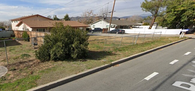 12250 Bryant St in Yucaipa, CA - Building Photo - Building Photo