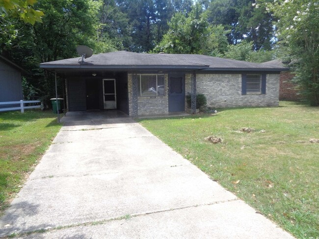 property at 2915 Wynne Dr
