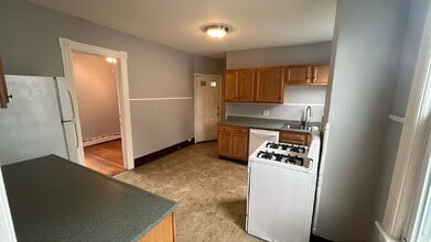 687 State St in Albany, NY - Building Photo - Building Photo