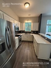 2143 Loren Cir in Fayetteville, AR - Building Photo - Building Photo