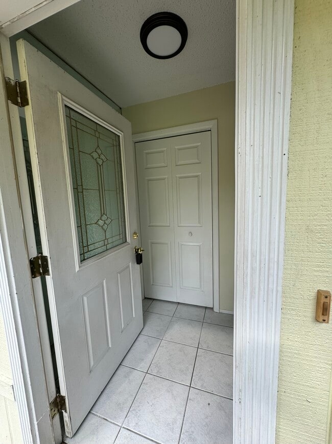 8071 W Homosassa Trail in Homosassa, FL - Building Photo - Building Photo