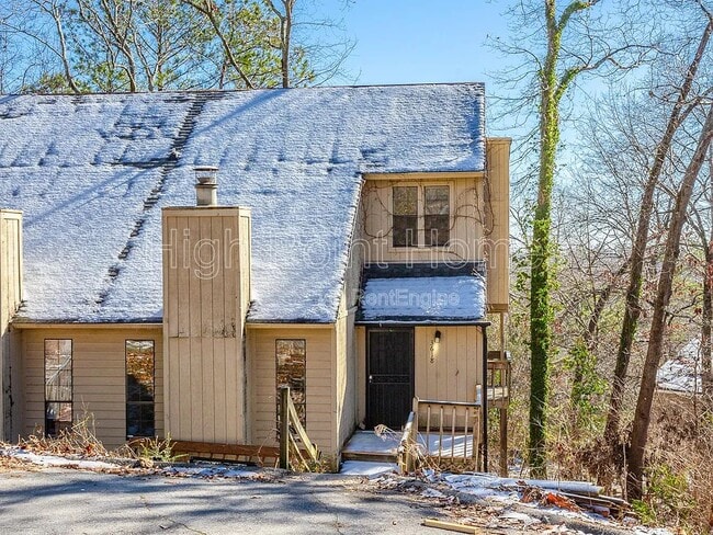 property at 3620 Idlewild Cir