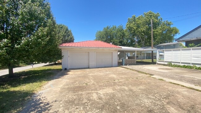 701 8th Ave SE in Ardmore, OK - Building Photo - Building Photo