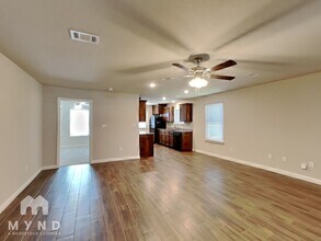801 Rolling Terrace Cir in Granbury, TX - Building Photo - Building Photo