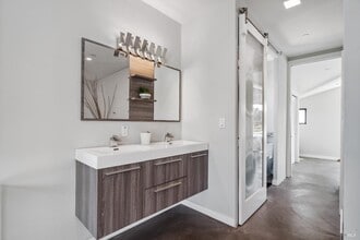 15 Gate 6 1/2 Rd in Sausalito, CA - Building Photo - Building Photo