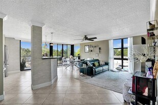 1301 River Reach Dr in Fort Lauderdale, FL - Building Photo