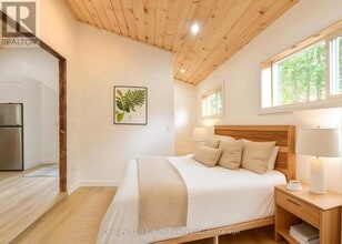 274 Mississaga St W in Orillia, ON - Building Photo - Building Photo