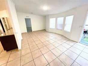 220 NE 12th Ave in Homestead, FL - Building Photo - Building Photo