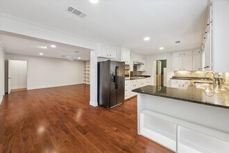 7215 Alderney Dr in Houston, TX - Building Photo - Building Photo
