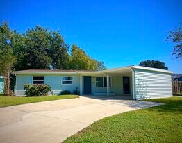 2335 Oriole Ln in South Daytona, FL - Building Photo