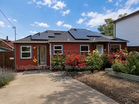7209 N Amherst St in Portland, OR - Building Photo