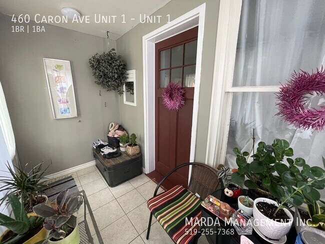 460 Caron Ave in Windsor, ON - Building Photo - Building Photo