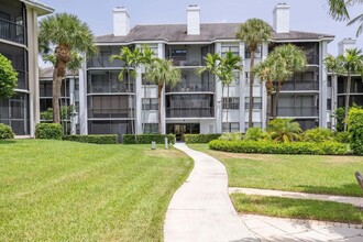 123 Bay Colony Dr N in Juno Beach, FL - Building Photo - Building Photo