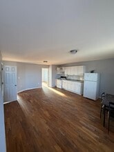 666 S Broad St in Trenton, NJ - Building Photo - Building Photo