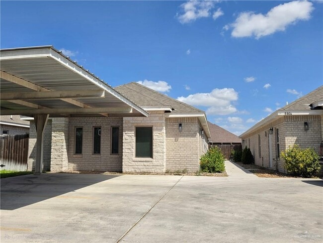 20 Nightingale Ave in McAllen, TX - Building Photo - Building Photo