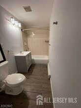 61 Willow St in Carteret, NJ - Building Photo - Building Photo