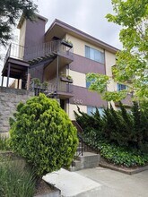 580 Vernon in Oakland, CA - Foto de edificio - Building Photo