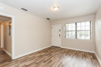 1711 Mc Millan St in Jacksonville, FL - Building Photo - Building Photo