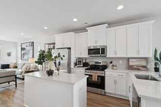 Enderly Towns - Townhomes for Rent in Charlotte, NC - Enderly Neighborhood in Charlotte, NC - Foto de edificio - Building Photo