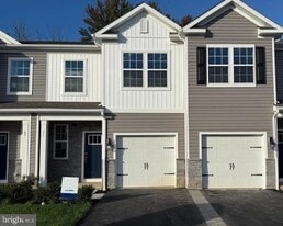 67 Alexander Wy in Mount Holly, NJ - Building Photo