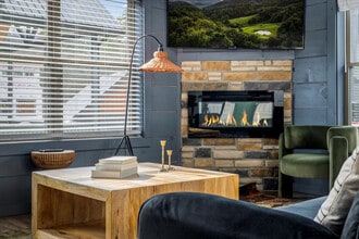 528 Warbonnet Wy in Pigeon Forge, TN - Building Photo - Building Photo