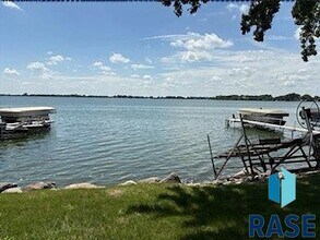 3821 Coves N Dr in Chester, SD - Building Photo - Building Photo