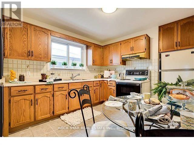 324 E 33rd St in Hamilton, ON - Building Photo - Building Photo