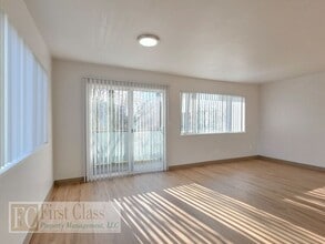 12345 SW Hall Blvd in Portland, OR - Building Photo - Building Photo