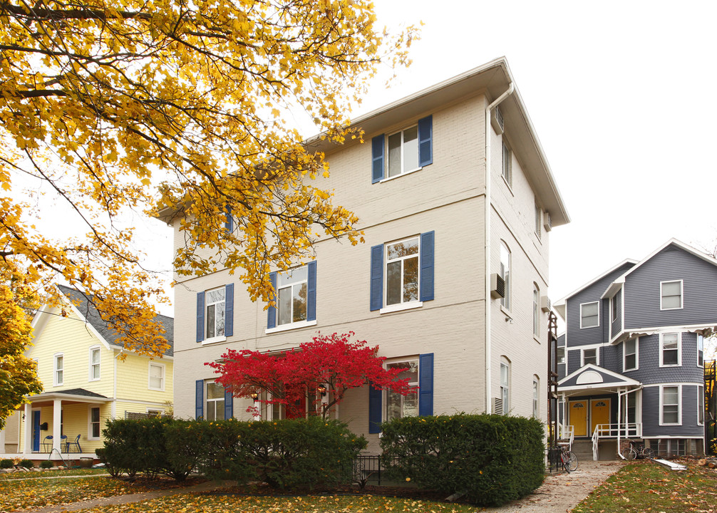 Centennial House in Ann Arbor, MI - Building Photo