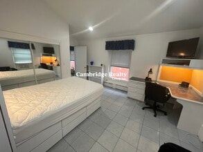 79 Harvey St, Unit 3 in Cambridge, MA - Building Photo - Building Photo