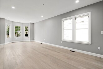 118 Webster St, Unit 2 in Boston, MA - Building Photo - Building Photo