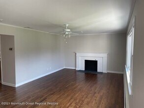 16 Community Dr in West Long Branch, NJ - Building Photo - Building Photo
