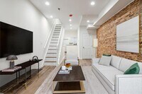 912 N Milton Ave photo'