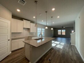 1222 Lennea Gdn in New Braunfels, TX - Building Photo - Building Photo