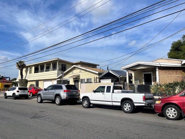 5415 Hubbard St in East Los Angeles, CA - Building Photo - Building Photo